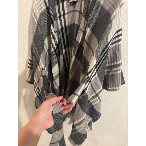 David & Young Plaid Belted Poncho Wrap Fall Sweater - Picture 3 of 11